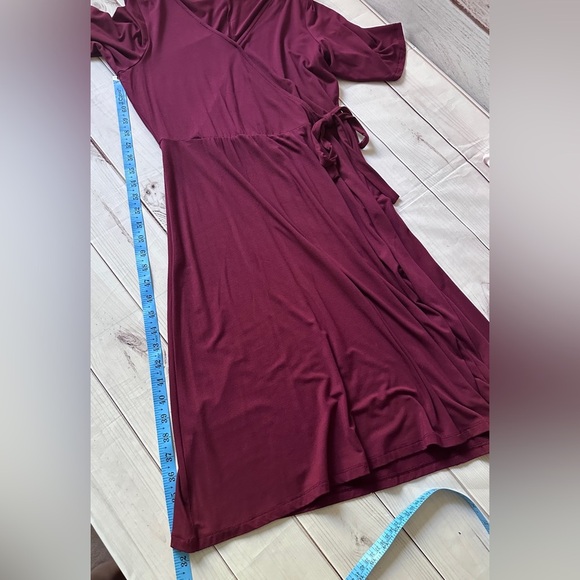 Old Navy Maroon Wrap Dress |Size M 
Office Party Dressy Casual Church Date Night - Picture 6 of 6